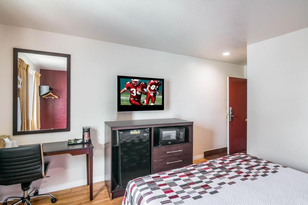 Red Roof Inn Palmdale - Lancaster Экстерьер фото