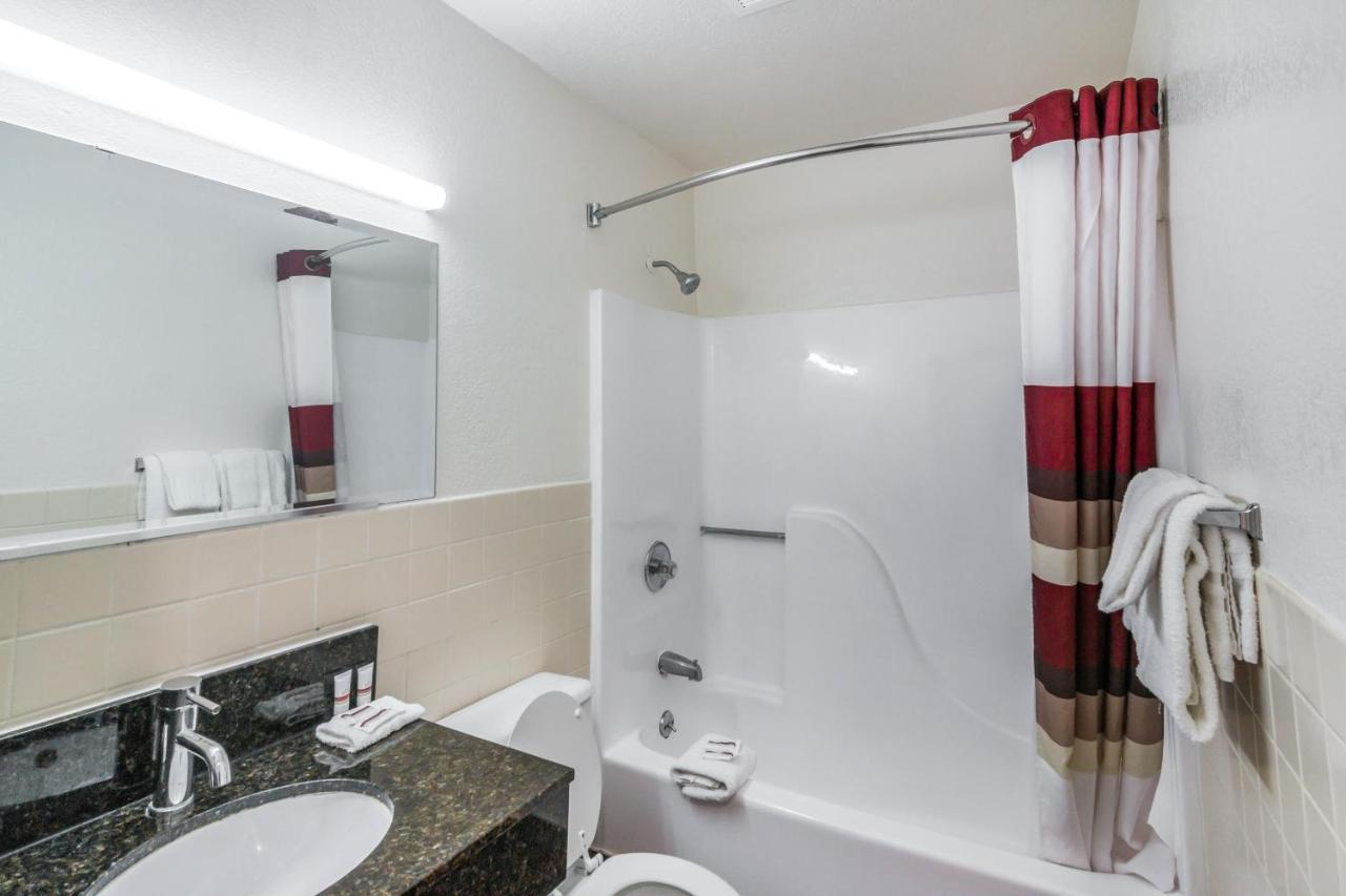 Red Roof Inn Palmdale - Lancaster Экстерьер фото