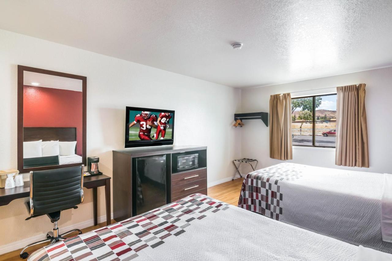 Red Roof Inn Palmdale - Lancaster Экстерьер фото