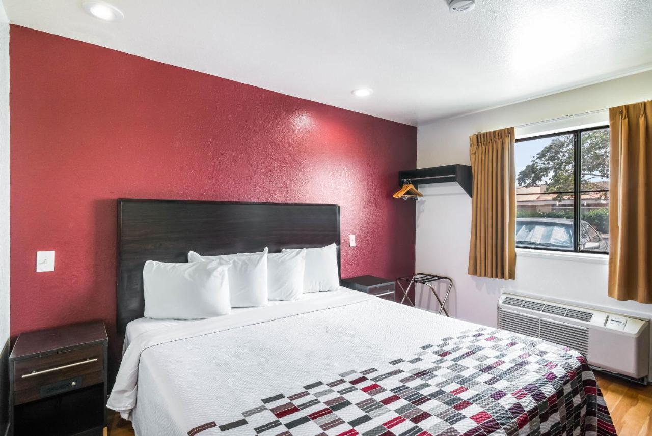 Red Roof Inn Palmdale - Lancaster Экстерьер фото