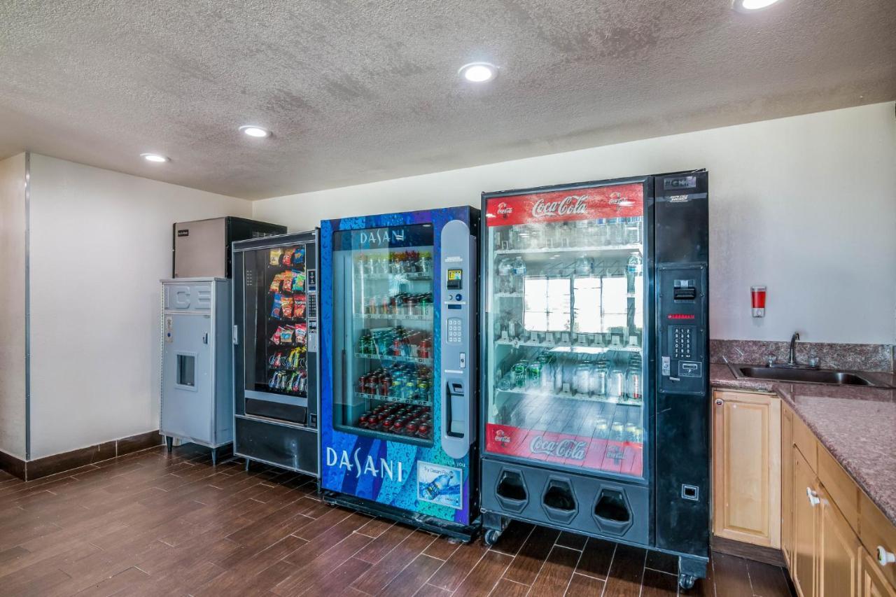 Red Roof Inn Palmdale - Lancaster Экстерьер фото